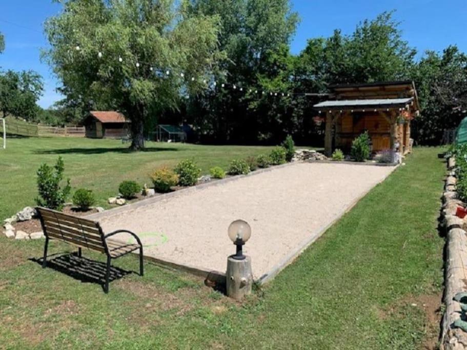Gite Chalet, Au Doubs Logis Pierrefontaine-les-Varans Bagian luar foto